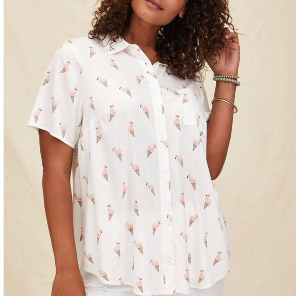 Torrid 2 (2X) Button Up‎ Stretch Challis Flamingo Ice Cream Cone Button Up Shirt